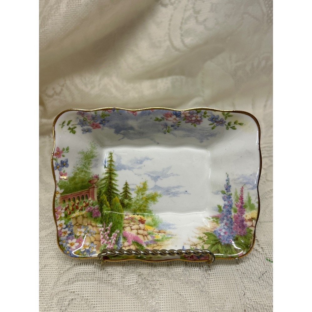 Royal Albert‎ Kentish Rockery Bone China Trinket Dish England Queen Mary Applied